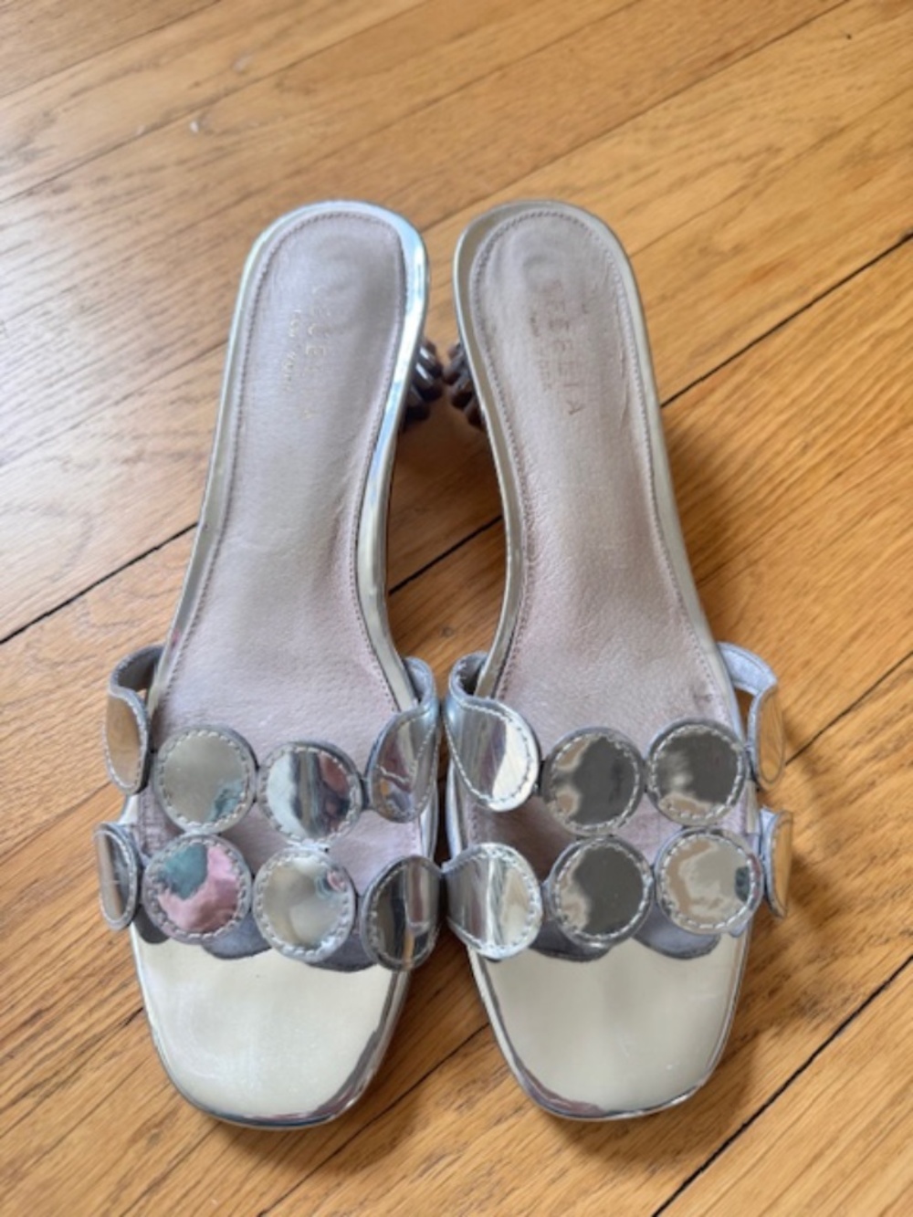 Cecelia NY Bunny Silver 8.5